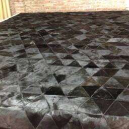 Cowhide Patchwork Rug Raw Leather Argentina - Free Shipping -Patchwork Rug, Model Triangle, Black Dyed Leather. 6' X 8' - thumbnail 3