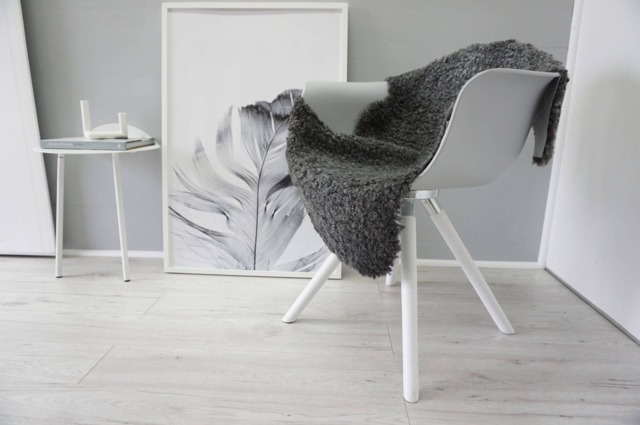 Gotland Sheepskin Rug - Natural Grey Curly Wool, Soft Pelt - 43x27 - image 1