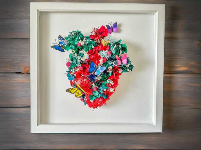 3D Heart Anatomy Dried Flower Wall Art Botanical Moss Butterfly & Preserved Decor - image 1