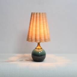 Duzy Handmade Scallop Shape Khaki Stripes Fabric & Ceramic Base Table Lamp-46#, 110-240V/50-60Hz