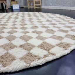 Checkered Round Beni Ourain Rug - Handmade Moroccan Wool Circle Plush Beige & Ivory Berber - Afrikesh - thumbnail 2