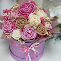Handmade Scented Soy Candle Bouquet Roses & Dried Flowers - thumbnail 2