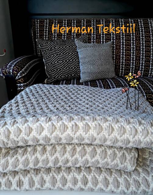 Cream White Geometric Rug Washable Scandinavian Cotton Rug - image 1