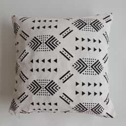 Moroccan Velvet Cushion Cover, Handmade Brocade White Pillow Case, Decorative 20''x20''/50x50 cm - thumbnail 1