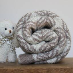 Alpaca Baby Blanket, Jacquard Knit Wool Wrap, Knitted Natural White, Light Beige, Gray Throw, Girl, Boy, Newborn Gift - thumbnail 2