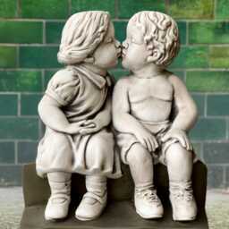 Garden Kissing Children Figurine Stone Kids Statue Outdoor Pair Sculpture Brother & Sister Decoration Cement Easter Gift Yard Art - thumbnail 3