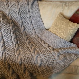 Bobbles & Cables Alpaca Knit Throw - thumbnail 2