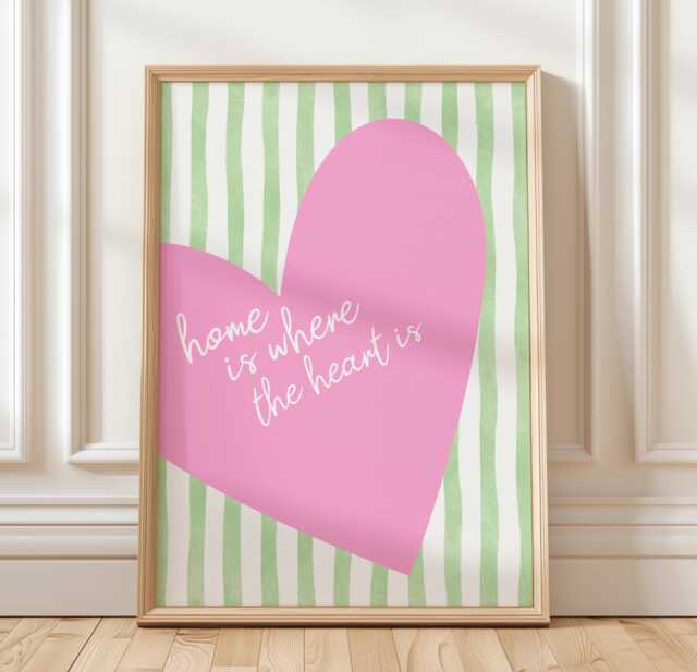 Retro Pink & Green Heart Print Funky Home Wall Art - image 1