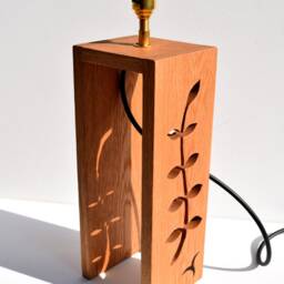 Handcrafted Oak Leaf Stem Table Lamp - Danish Oil Finish - thumbnail 2
