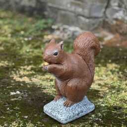 Concrete Squirrel With Nut Statue Stone Sculpture Outdoor Garden Animal Ornament Cement Yard Decor Squirrel Art Lover Gift - thumbnail 1