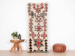 Moroccan Runner Rug 3x7 Ft, Vintage Berber Runner, Handwoven Wool Rug, Tribal Bohemian Hallway 80x207 cm - thumbnail 1