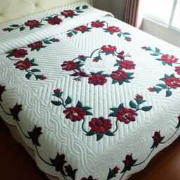Red Rose Hand Applique Quilt, Handmade Rose Custom King Sized Bedspread, Queen Bed Cover Blanket, Bedroom Decor, Trending Gifts - thumbnail 1