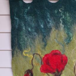 Poppies, Handfelted Wall Decor, Wall Hanging, Art, Home Decor Gift, Red Green White, Summer Flowers. Made To Order - thumbnail 3