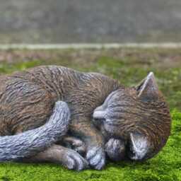 Concrete Curled Cat Statue Sleeping Kitten Sculpture Stone Kitty Figurine Memorial Decor Garden Pet Ornament Handmade Art Lover Gift - thumbnail 4
