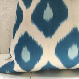 Handwoven Silk Ikat Pillow Cover, Decorative Cushion - 20x20 - thumbnail 3