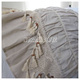 Ruffled Linen Bed Scarf, Crochet Lace Tassel Trim, Bohemian Bedding - thumbnail 2
