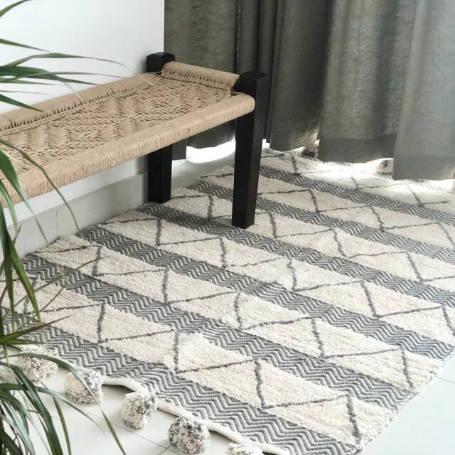 Living Room Tufted Rug Grey & Ivory Boho Rug - 4x6 Feet - image 1