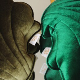 "Velvet Shell Pillow ""Khaki Pearl" - thumbnail 3