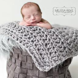 Gray Chunky Baby Blanket Newborn Photography Prop - thumbnail 2