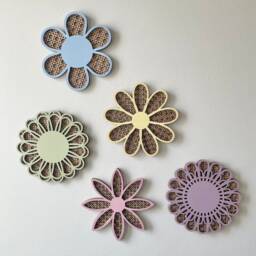 Rattan Flower, Rattan Wall Art, Nursery Decor, 9 Petal Daisy, Wooden Names, Personalised Gift, New Baby Gift - thumbnail 4