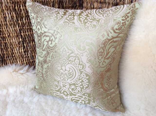 Jacquard Palazzo Soft Green/Beige, Decorative Cushion Cover, Elegant Shine, Oriental Ornaments, High-Quality Designer Fabric, Cover Pillow - image 1