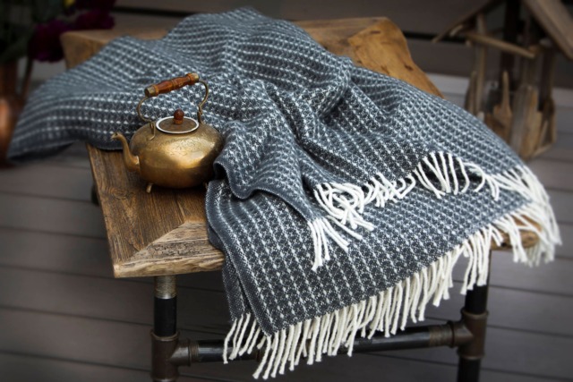 Luxury Sheep Wool Gift Blanket Anthracite Grey Honeycomb Pattern Throw With Fringes Christmas Gift For Men Or Women in Luxury Black Box - image 1