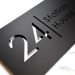 K Smart Sign - Bellissima H2 Laser Cut Matt Black & Silver Mirror Floating House 300mm X 160mm - thumbnail 3