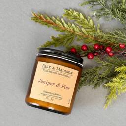 Juniper & Pine Soy Candle - Winter Holiday Scent - thumbnail 3