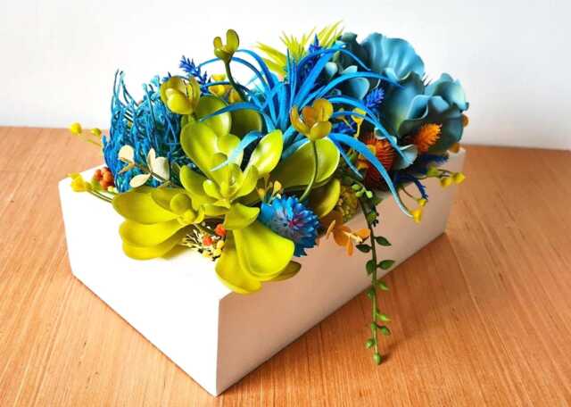 Vibrant Faux Succulent Mini Planter Rustic Modern Table Centrepiece - image 1