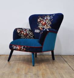 Gobelin Armchair - Pomegranate Blues - thumbnail 1