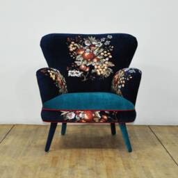 Gobelin Armchair - Pomegranate Blues - thumbnail 2