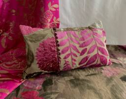Bohemian Velvet Pillow Cover Taupe & Plum Floral, Designers Guild - thumbnail 1