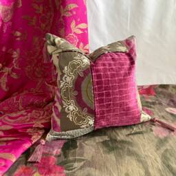 Bohemian Velvet Pillow Cover Taupe & Plum Floral, Designers Guild - thumbnail 4