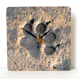Paw Desk Clock - Print Dog's Dogs' Lover Gift Photo in Sand - thumbnail 2
