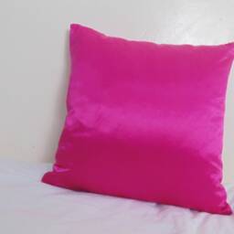 Designers Guild Fabric Merelli Fuchsia Cushion Covers - thumbnail 2
