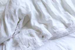 Set Of 3 Shabby Chic Washed 100% Linen Bedding, Duvet Cover With Pillowcases White/Off Beige