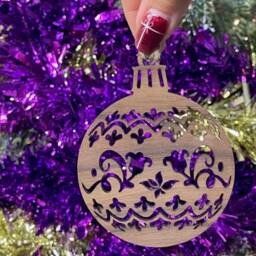 Wooden Pretty Christmas Bauble Tree Decoration - Xmas Ornament in Oak, Walnut Cherry Wood -Or- Silver, Gold, Red, Green Glitter - thumbnail 2