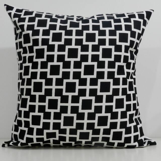 New 18x18 Inch Designer Handmade Pillow Cases in Black & White Cat's Cradle