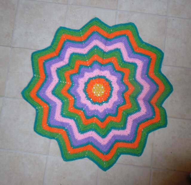 Crochet Baby Afghan, Ripple Star Blanket, Newborn, Photo Prop, Shower, Gift - image 1