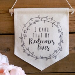 Canvas Wall Banner/Home Decor/My Redeemer Lives/Wall Art/Quote Art/Easter Decor - thumbnail 3