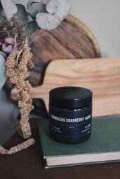 Friends Chandlers Cranberry Sauce - Soy Candle Natural Wax Candles Eco in Amber Glass Jar Christmas - thumbnail 1