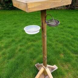 Large Wooden Bird Table Feeder Heavy Duty Garden Feeding Station - thumbnail 3