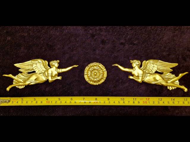 Ornate Applique Gilt Or White French Style Decorative Wall Furniture Onlay Moulding Pediment Plastic Decoration - image 1