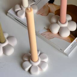 Jesmonite Flower Candlestick Holder Handmade Table Decor - thumbnail 2