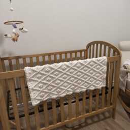 Diamonds & Bobbles Crochet Baby Blanket Pattern - PDF Download - thumbnail 4