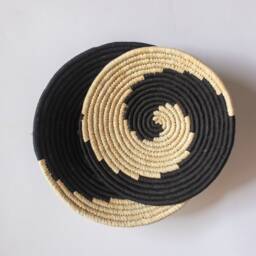 Black & Natural Sabai Grass Handwoven Baskets, Monochrome Plates, Set Of 3/4/5 Or 7, Wall Art, African White Decor - thumbnail 4