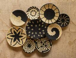 Black & Natural Sabai Grass Handwoven Baskets, Monochrome Plates, Set Of 3/4/5 Or 7, Wall Art, African White Decor - thumbnail 1