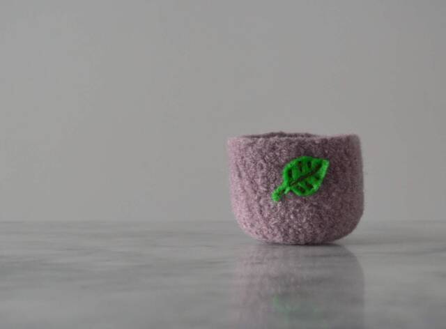 Air Plant Planter -Lavender Wool Felted Bowl With Bright Green Leaf - Ring Catch All Pot Gifts For Gardener - image 1