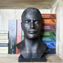 Freddie Mercury Resin Bust Handmade Pop Art Sculpture - 10 - thumbnail 1