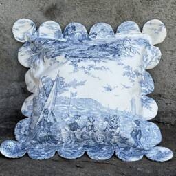 Cushion Cover in Toile De Jouy, Straight Edges - thumbnail 3
